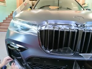 Aplikácia ochrannej fólie