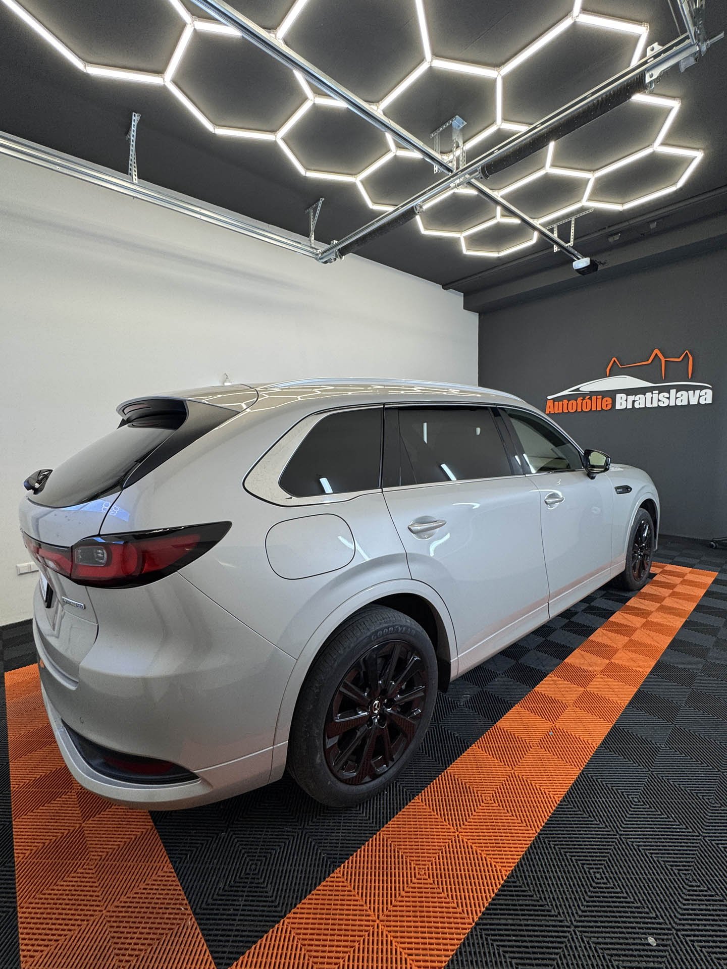 Determálne autofólie pre Mazdu CX-80