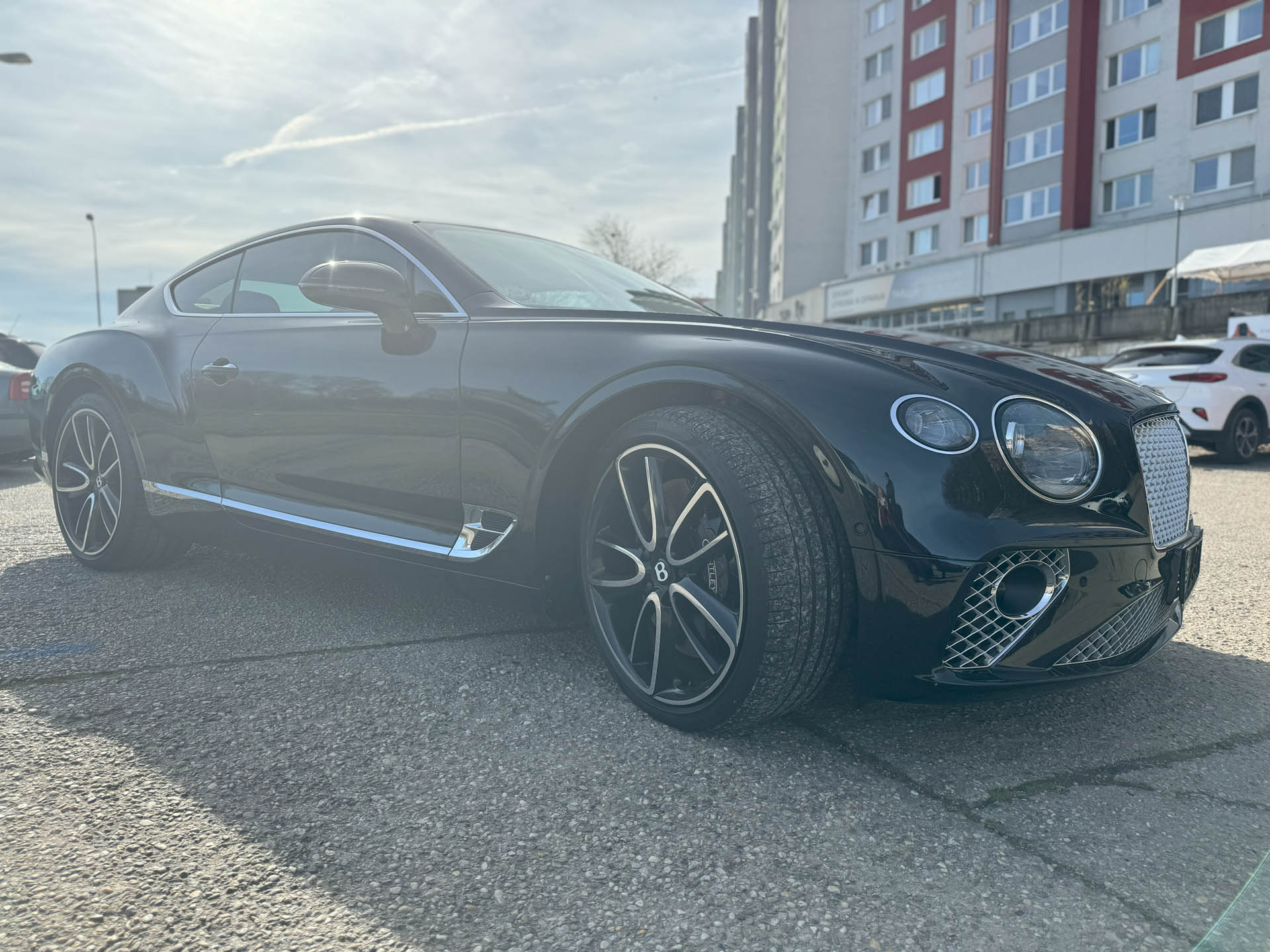Maximálny lesk laku Bentley po nalepení priehľadnej PPF fólie