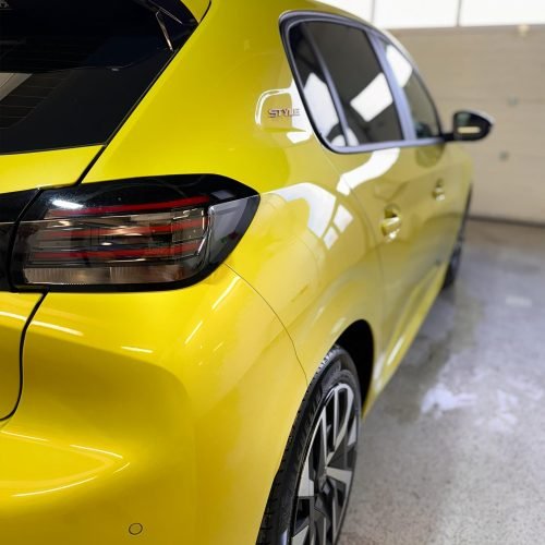 Peugeot 208 - Inštalácia autofólií